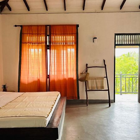 Hotel One Bhakthi Sri Lanka Ahangama Esterno foto