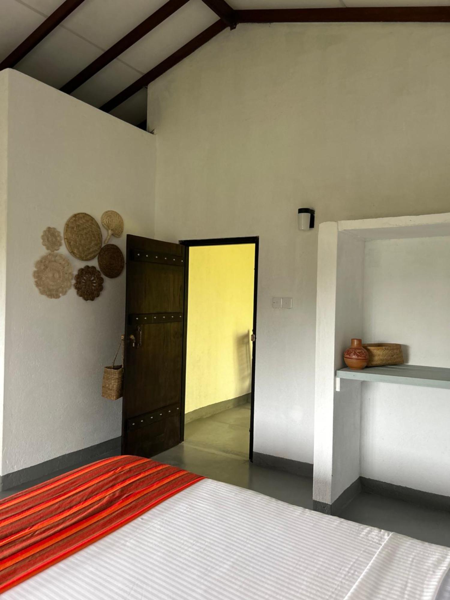 Hotel One Bhakthi Sri Lanka Ahangama Esterno foto