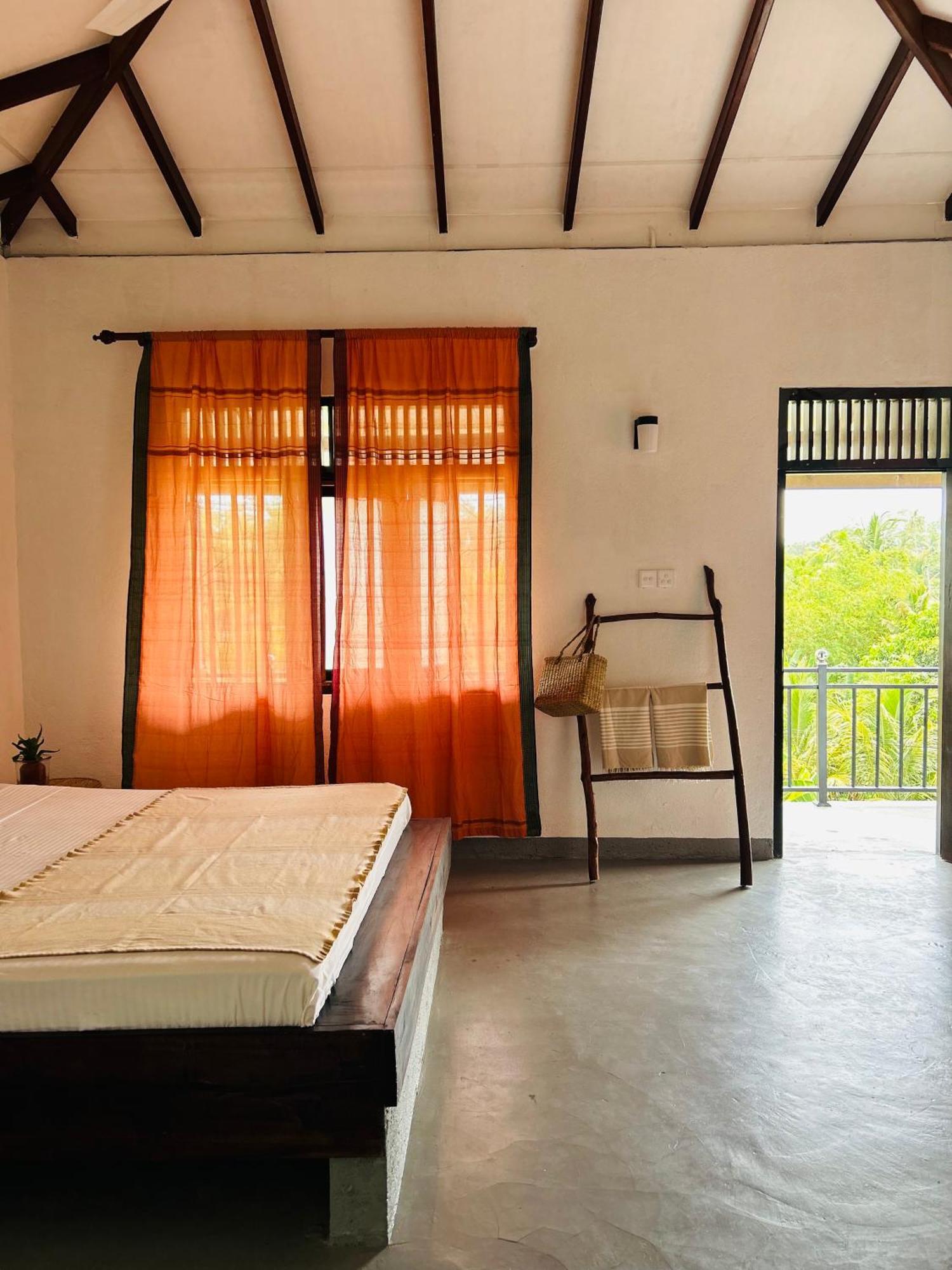 Hotel One Bhakthi Sri Lanka Ahangama Esterno foto