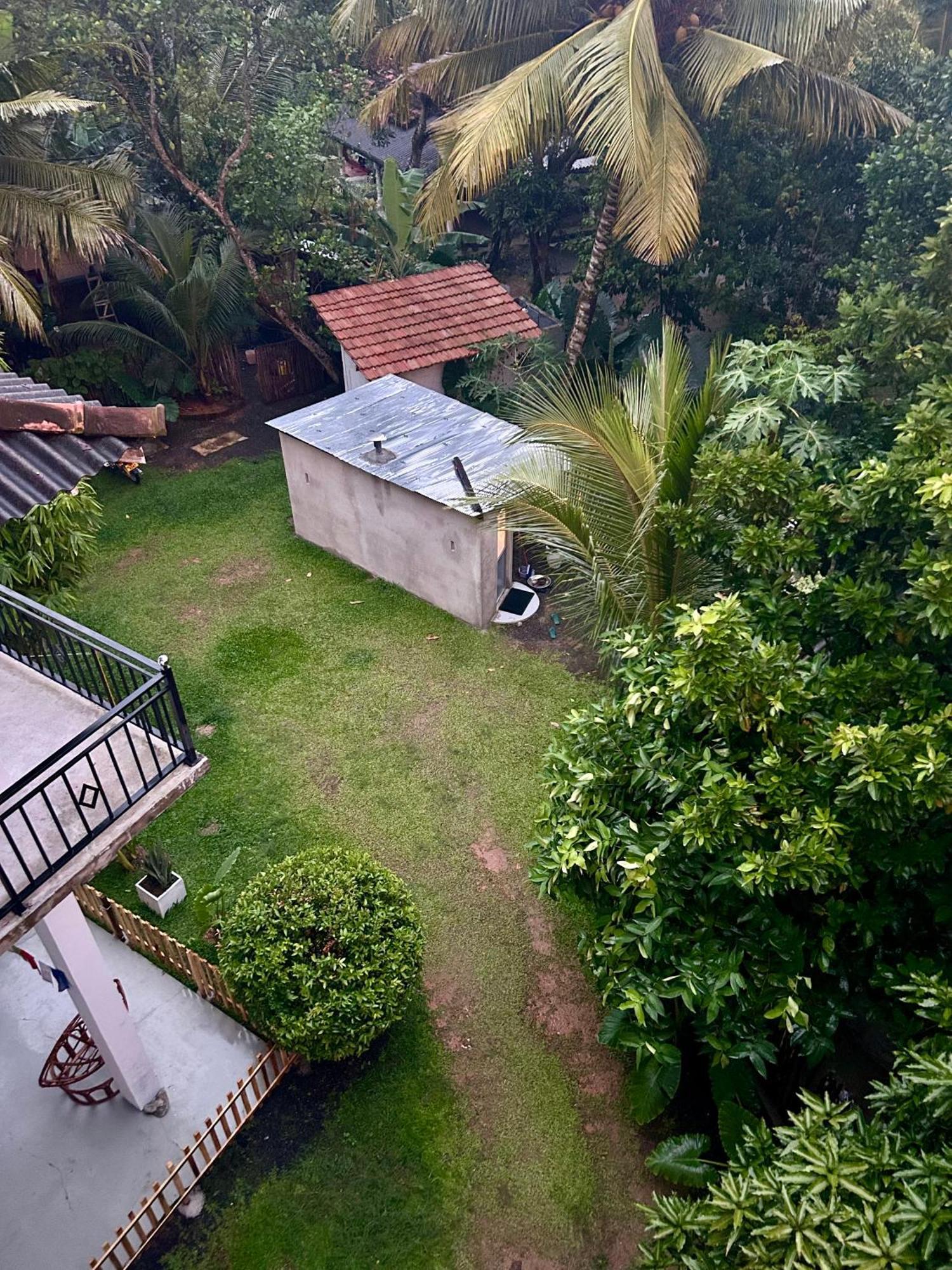 Hotel One Bhakthi Sri Lanka Ahangama Esterno foto